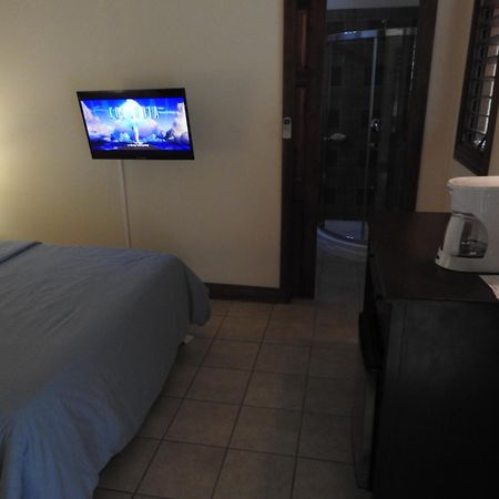 Playa Negra Guesthouse Cahuita Phòng bức ảnh
