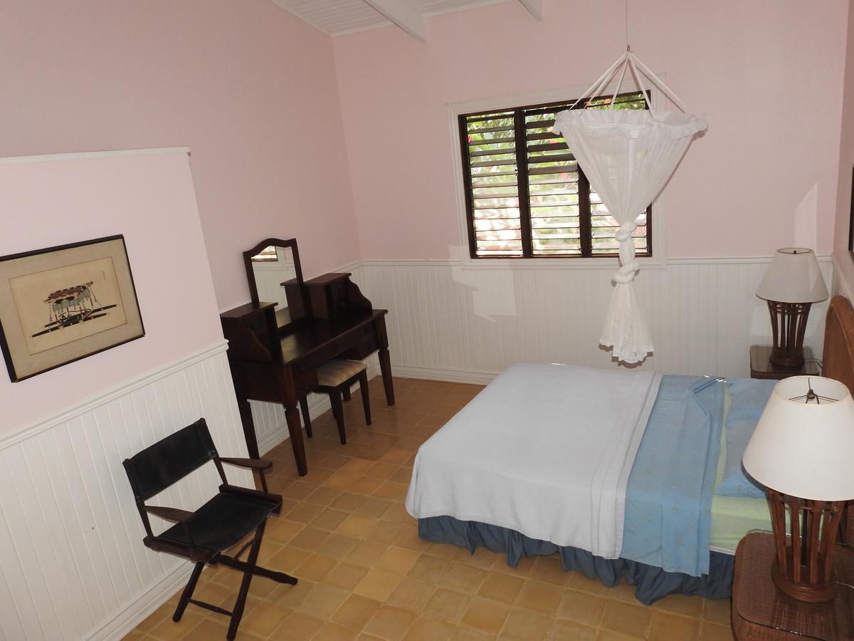 Playa Negra Guesthouse Cahuita Ngoại thất bức ảnh