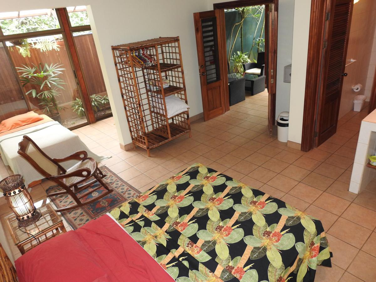 Playa Negra Guesthouse Cahuita Ngoại thất bức ảnh