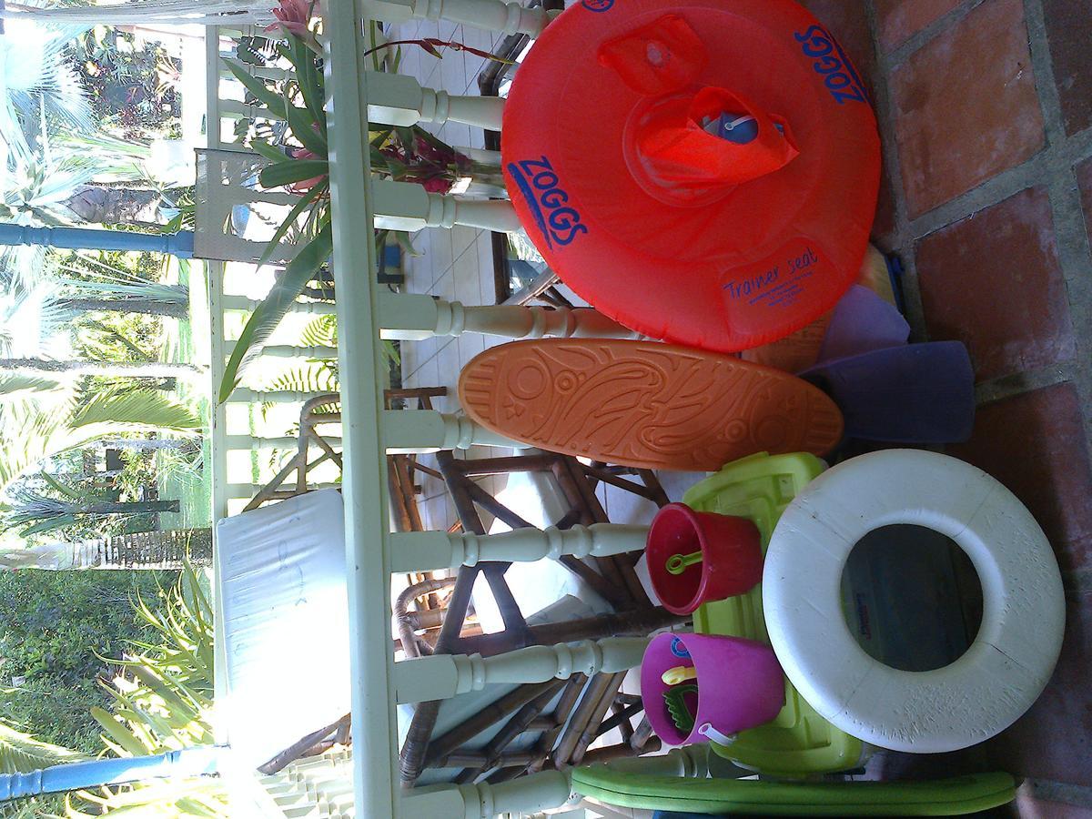 Playa Negra Guesthouse Cahuita Ngoại thất bức ảnh