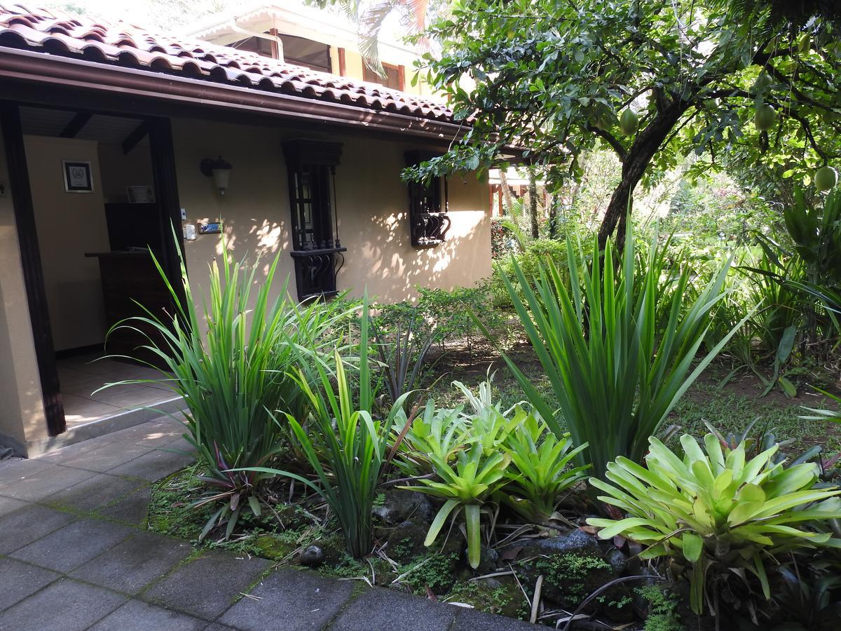 Playa Negra Guesthouse Cahuita Ngoại thất bức ảnh