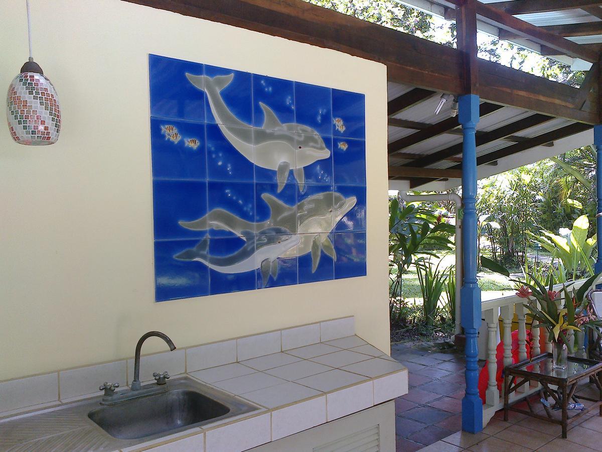Playa Negra Guesthouse Cahuita Ngoại thất bức ảnh