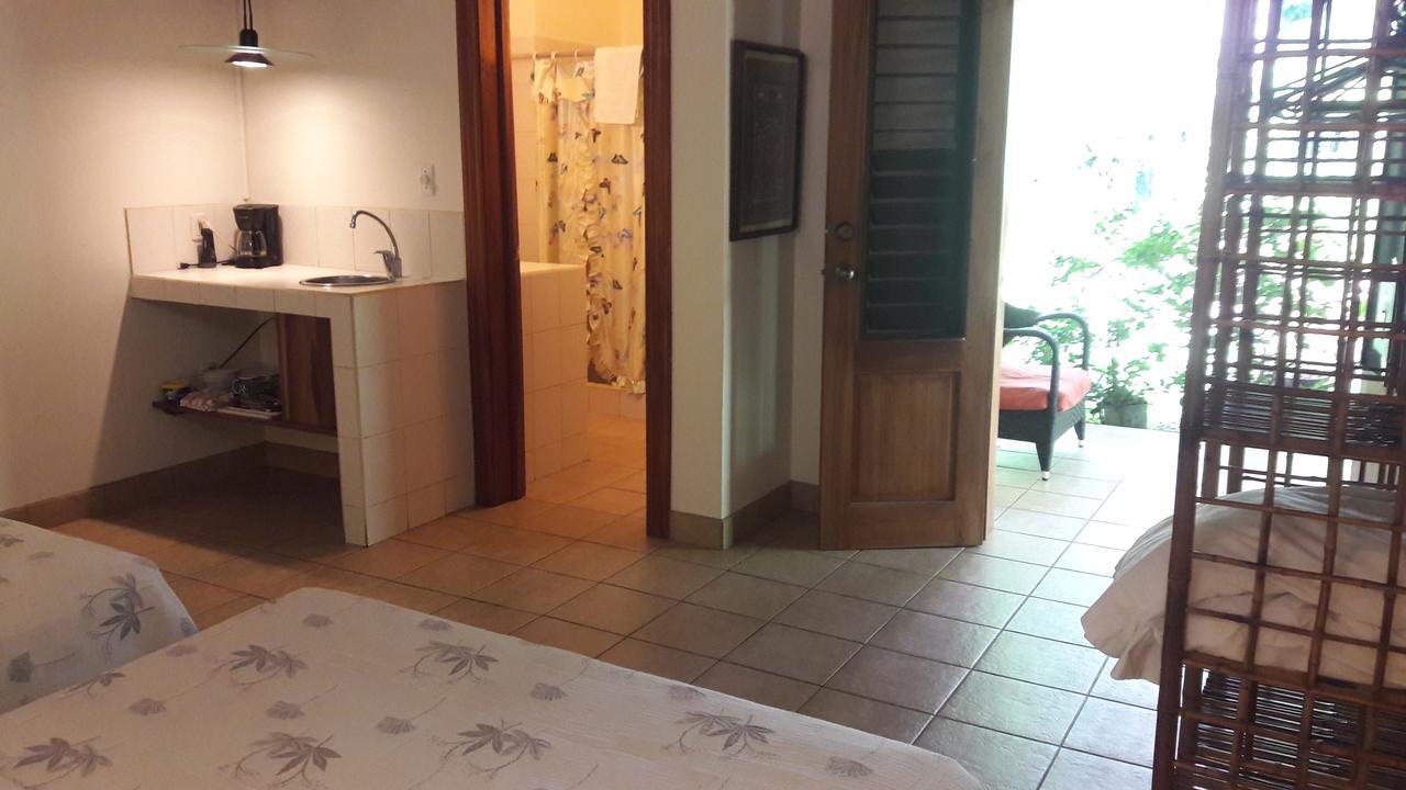 Playa Negra Guesthouse Cahuita Ngoại thất bức ảnh