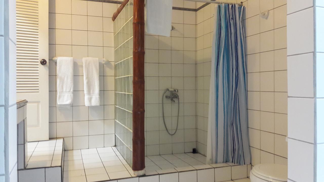 Playa Negra Guesthouse Cahuita Ngoại thất bức ảnh